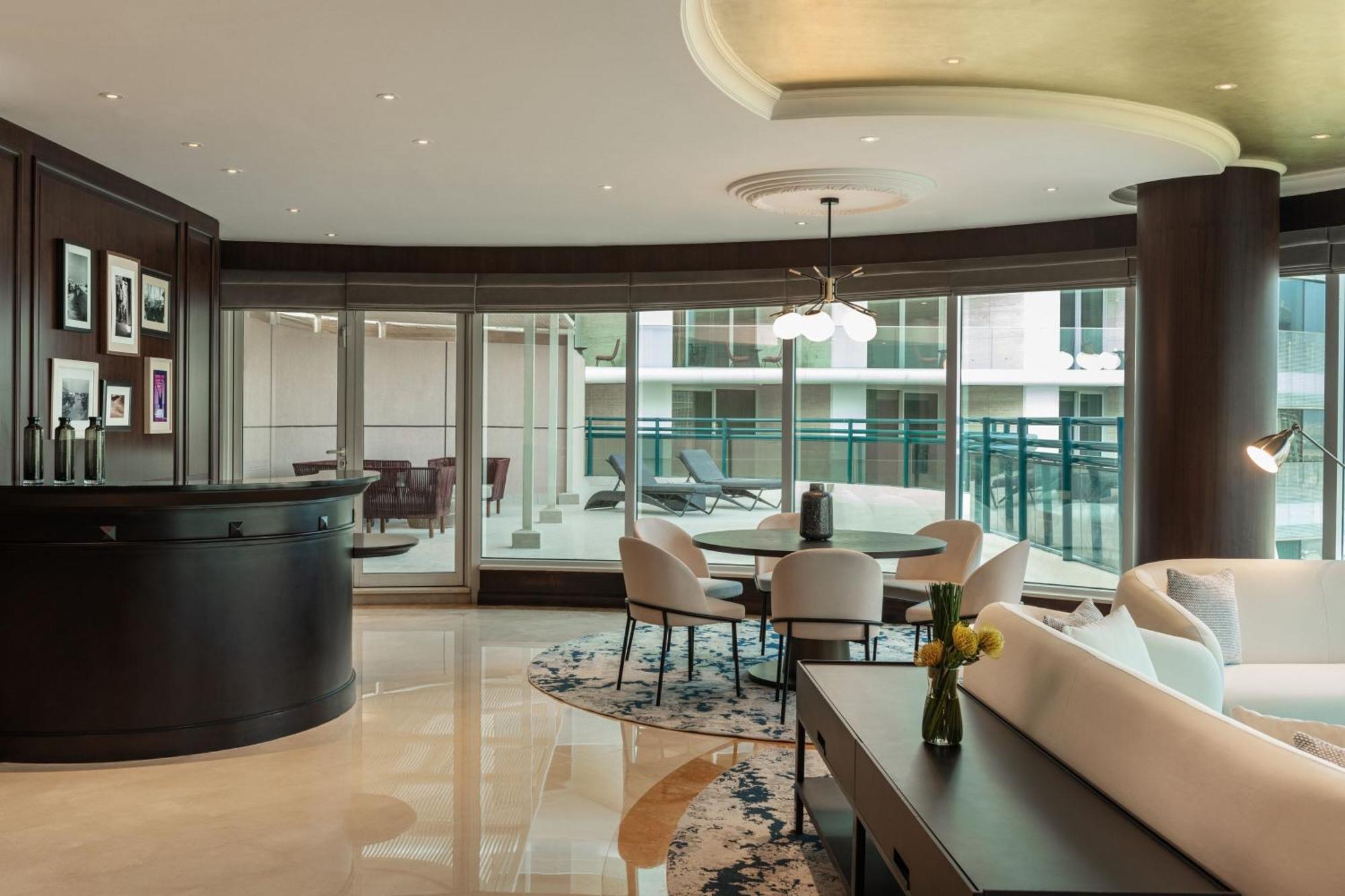 迈纳塞亚海滩艾美度假酒店 迪拜 外观 照片 The Residence