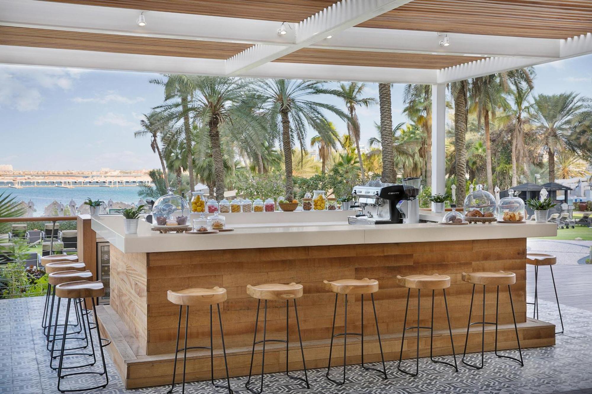 迈纳塞亚海滩艾美度假酒店 迪拜 外观 照片 The Beach Bar